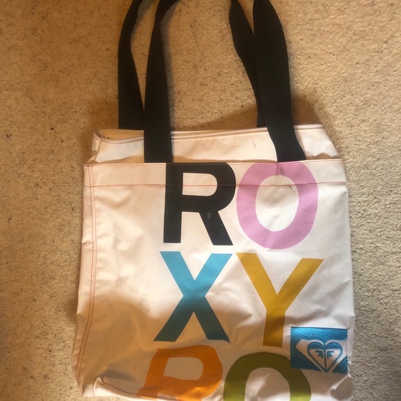 Roxy zip up tote